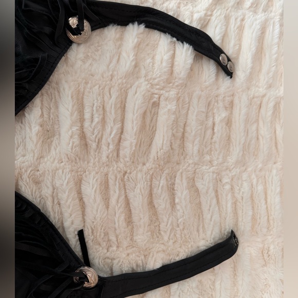 Hillside Leather vintage fringe halter crop top - Picture 4 of 7
